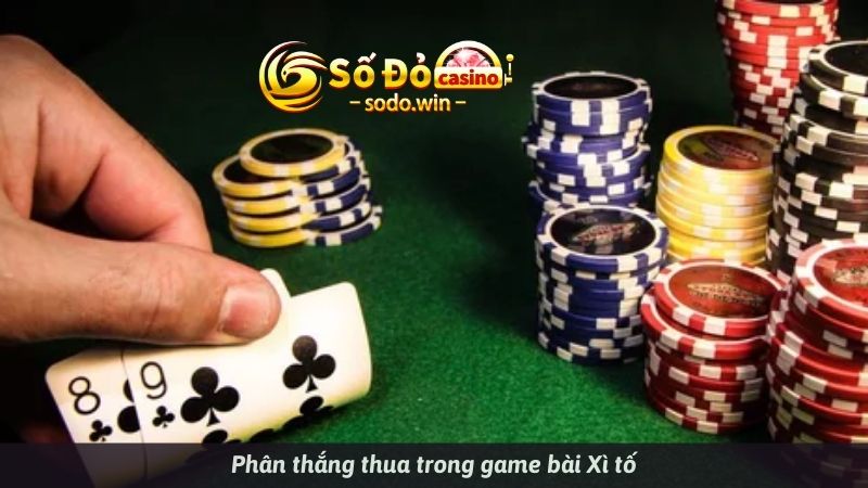 Cùng anh em chơi bài xì tố với nhau